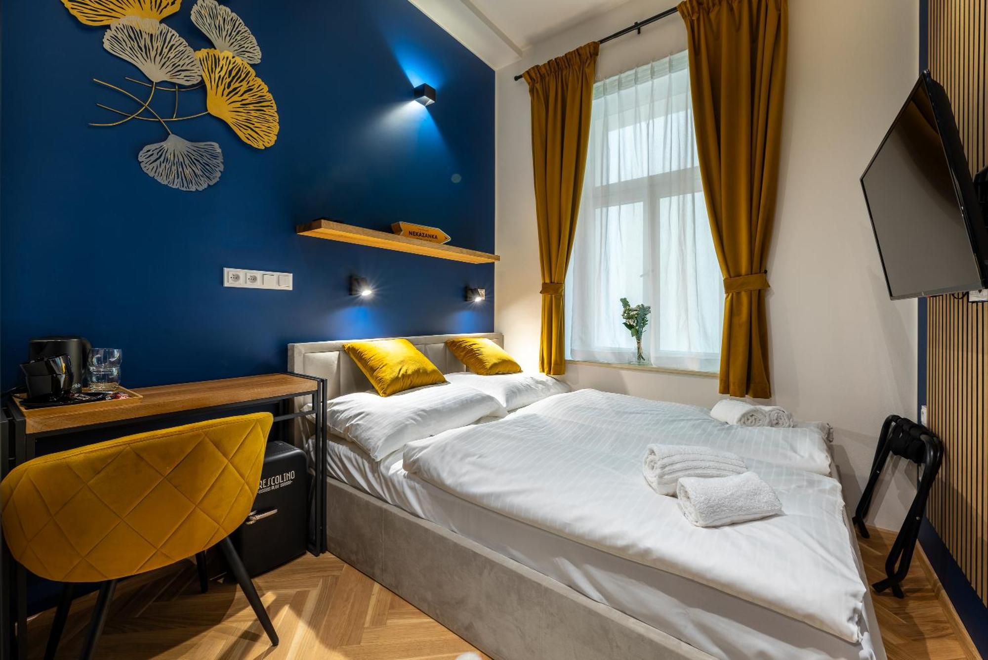 Modern Urban Room In The City Center Of Prague Exterior photo